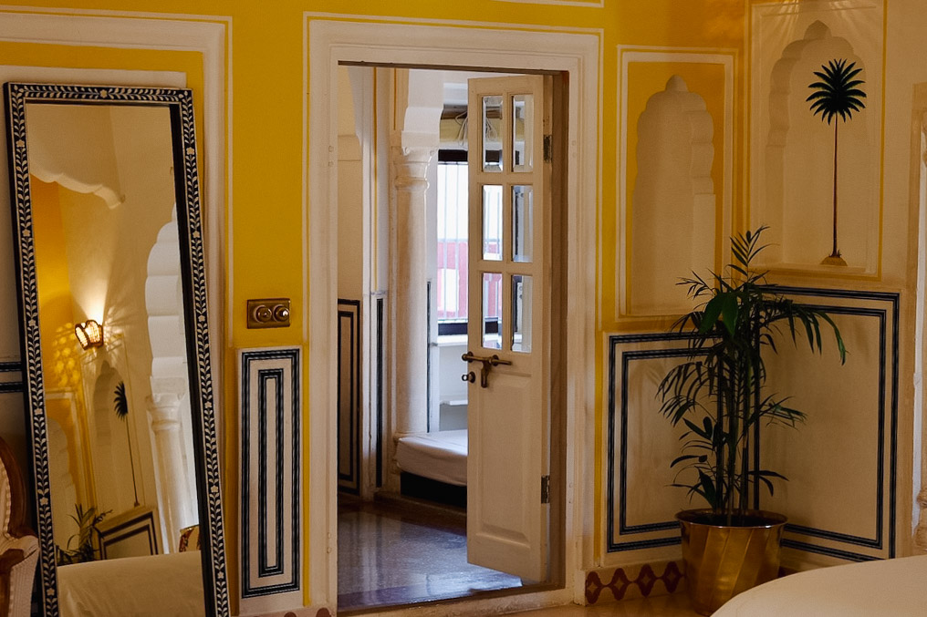 The Johri Peeked into one of the other suites. I love the Sona suite too!
