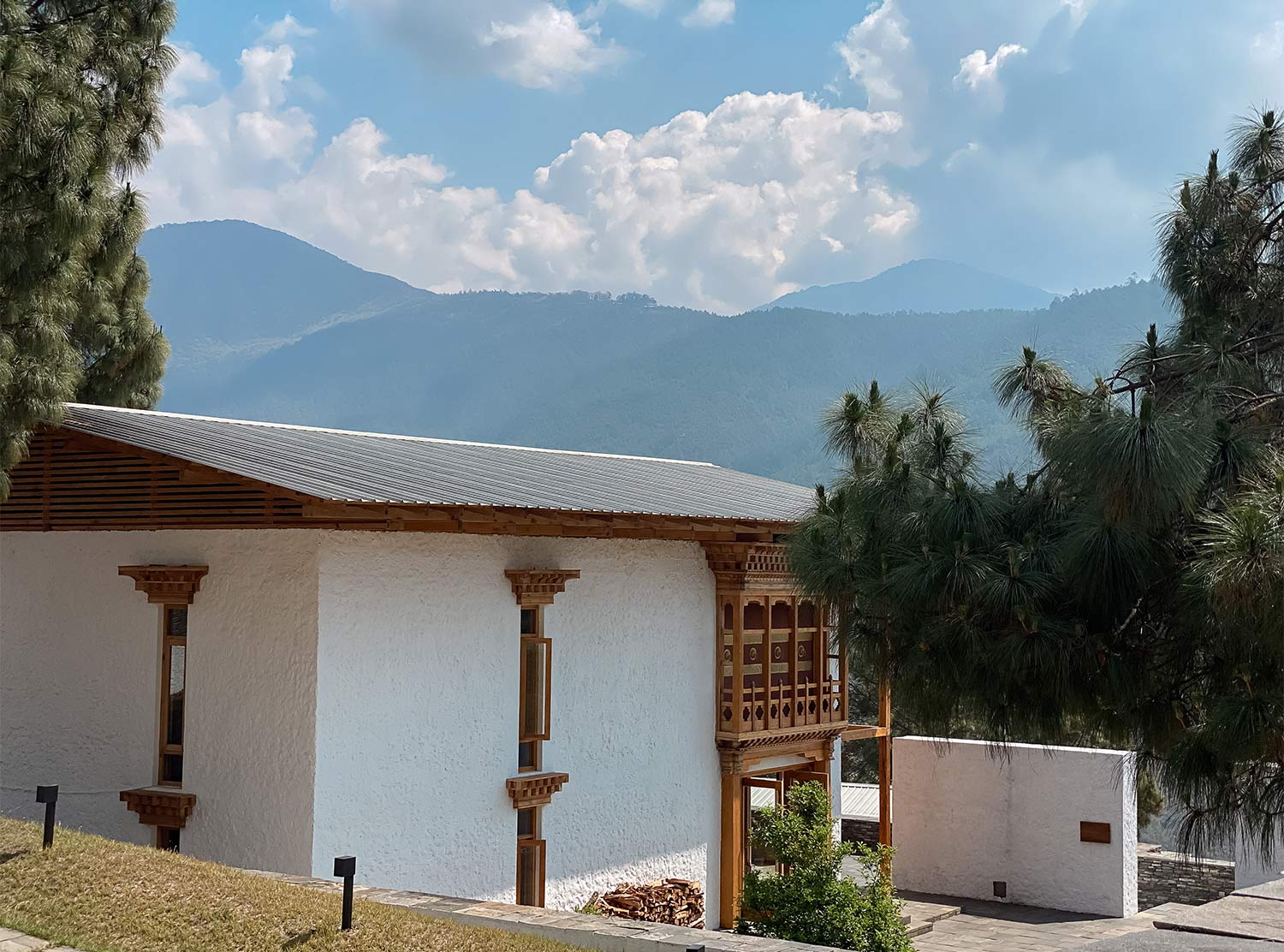 Dhensa If Bhutan could be summed up in a picture, this would be it
