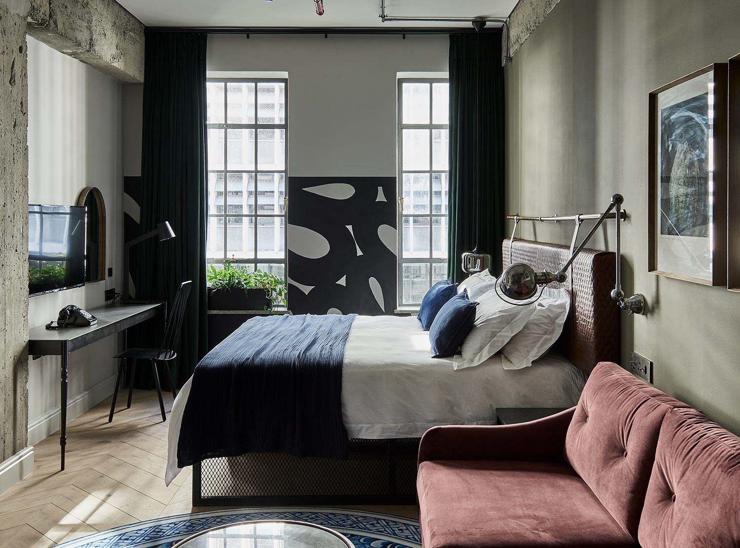 Gorgeous George My room for the next few nights, so happy to see my friend David Brits' mural elevating the room