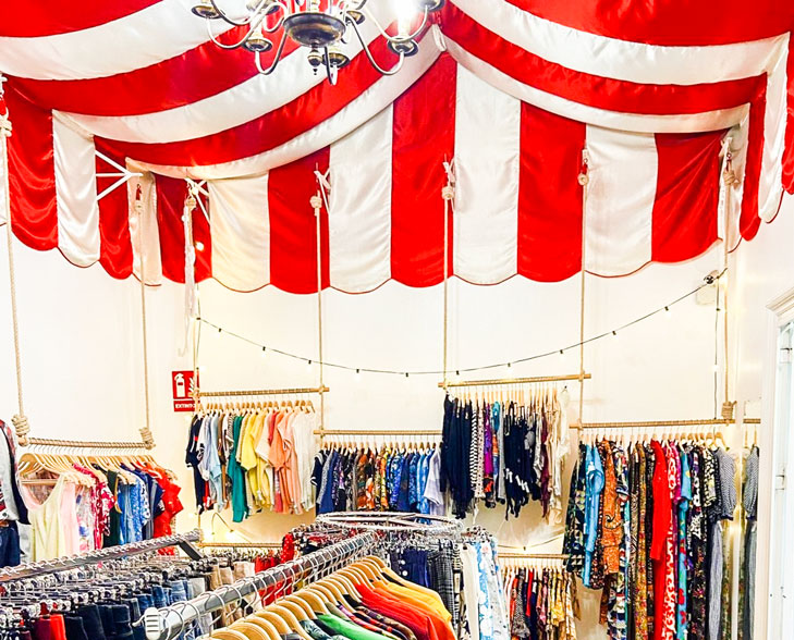La Mona Checa Vintage